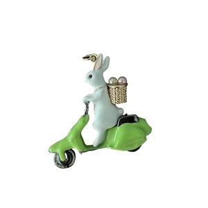 Betsey Johnson bunny pendant